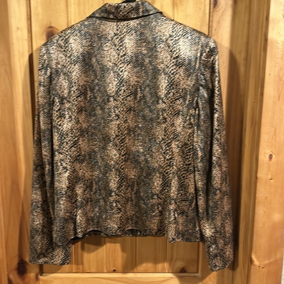 Vintage Town & Travel Jacket - Picture 3 of 6